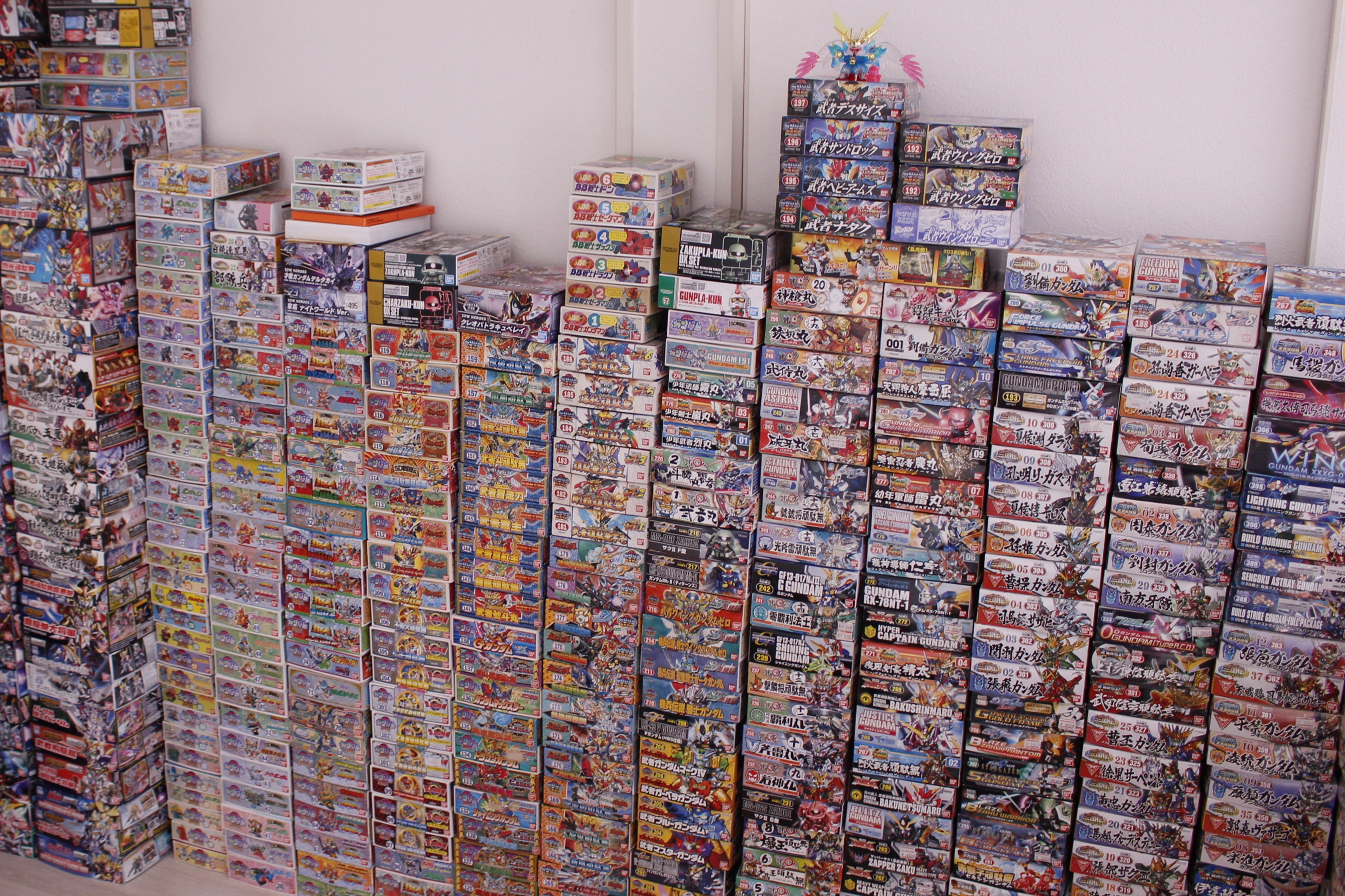 BB戦士の箱で壁を作りました